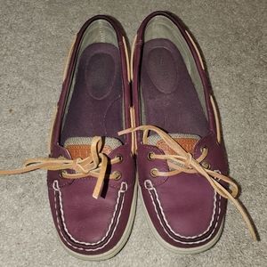Sperry topsider